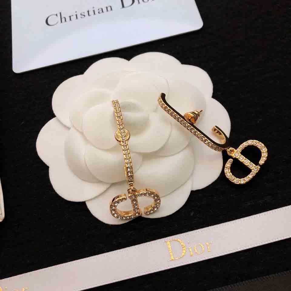 Dior 30 Montaigne Earrings - PerfectKickZ