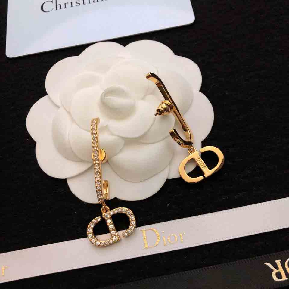 Dior 30 Montaigne Earrings - PerfectKickZ