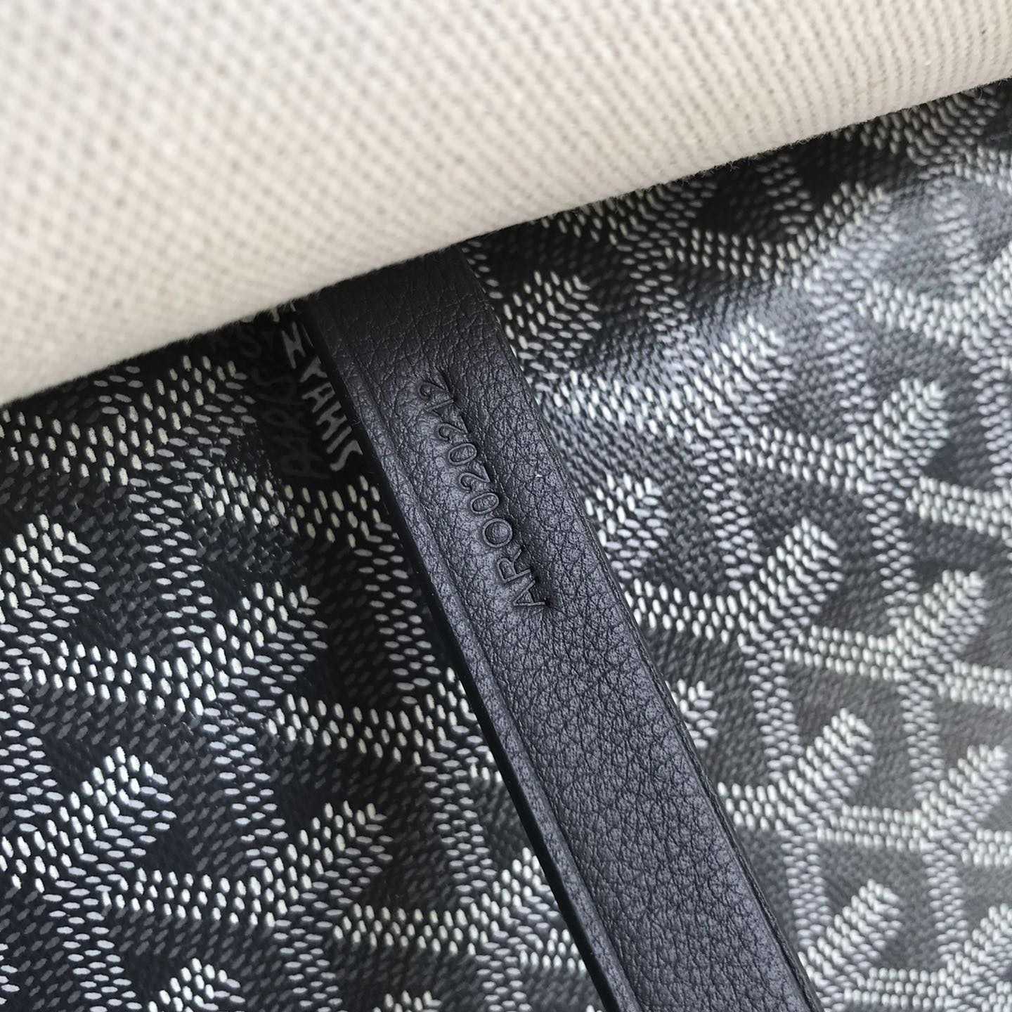 Goyard Capetien Messenger Bag (35×26×7.5cm) - PerfectKickZ