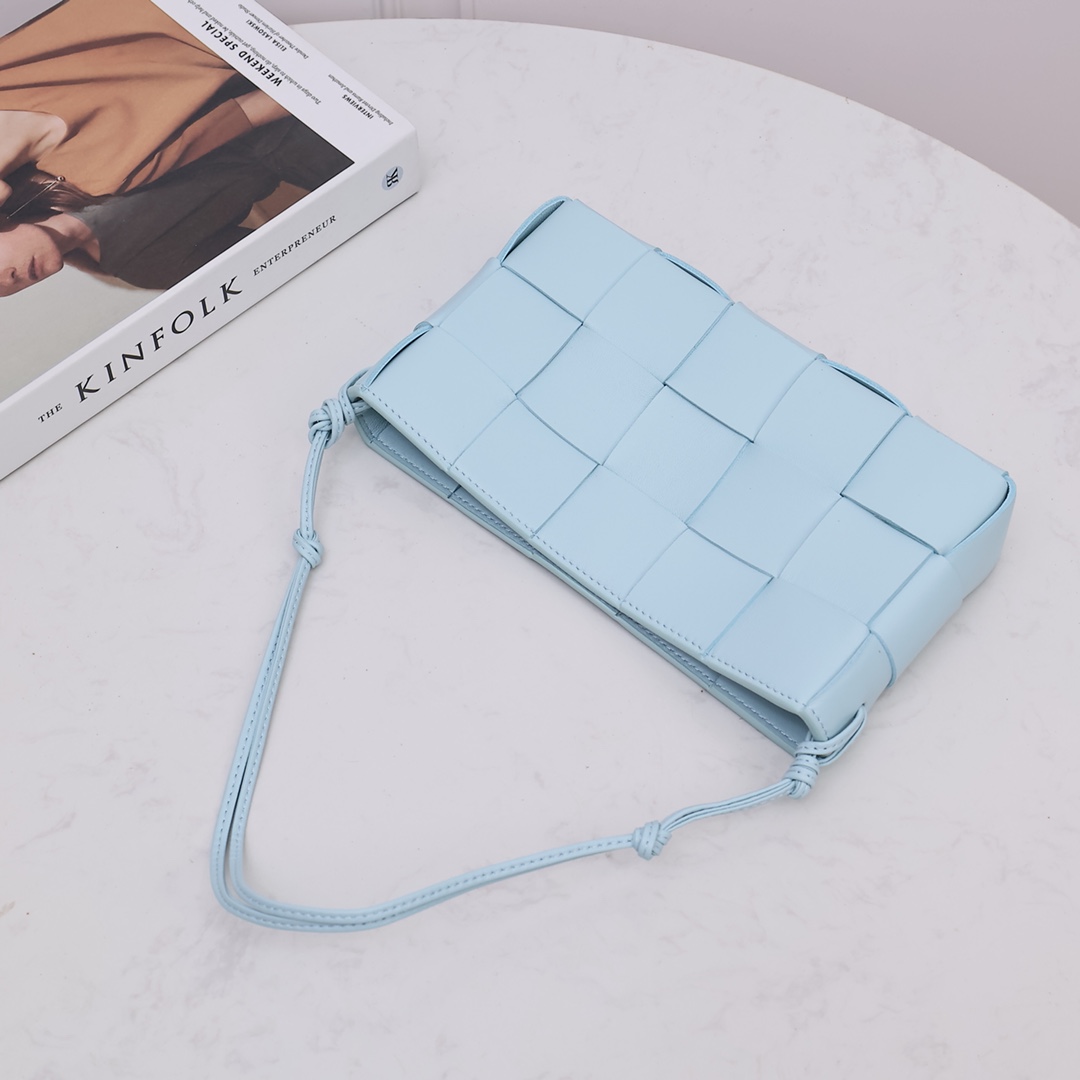 Bottega Veneta Cassette Pouch On Strap - PerfectKickZ