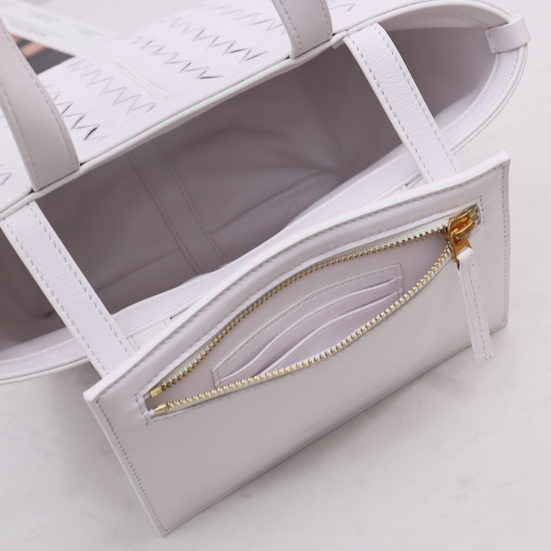 Bottega Veneta Small Flip Flap - PerfectKickZ