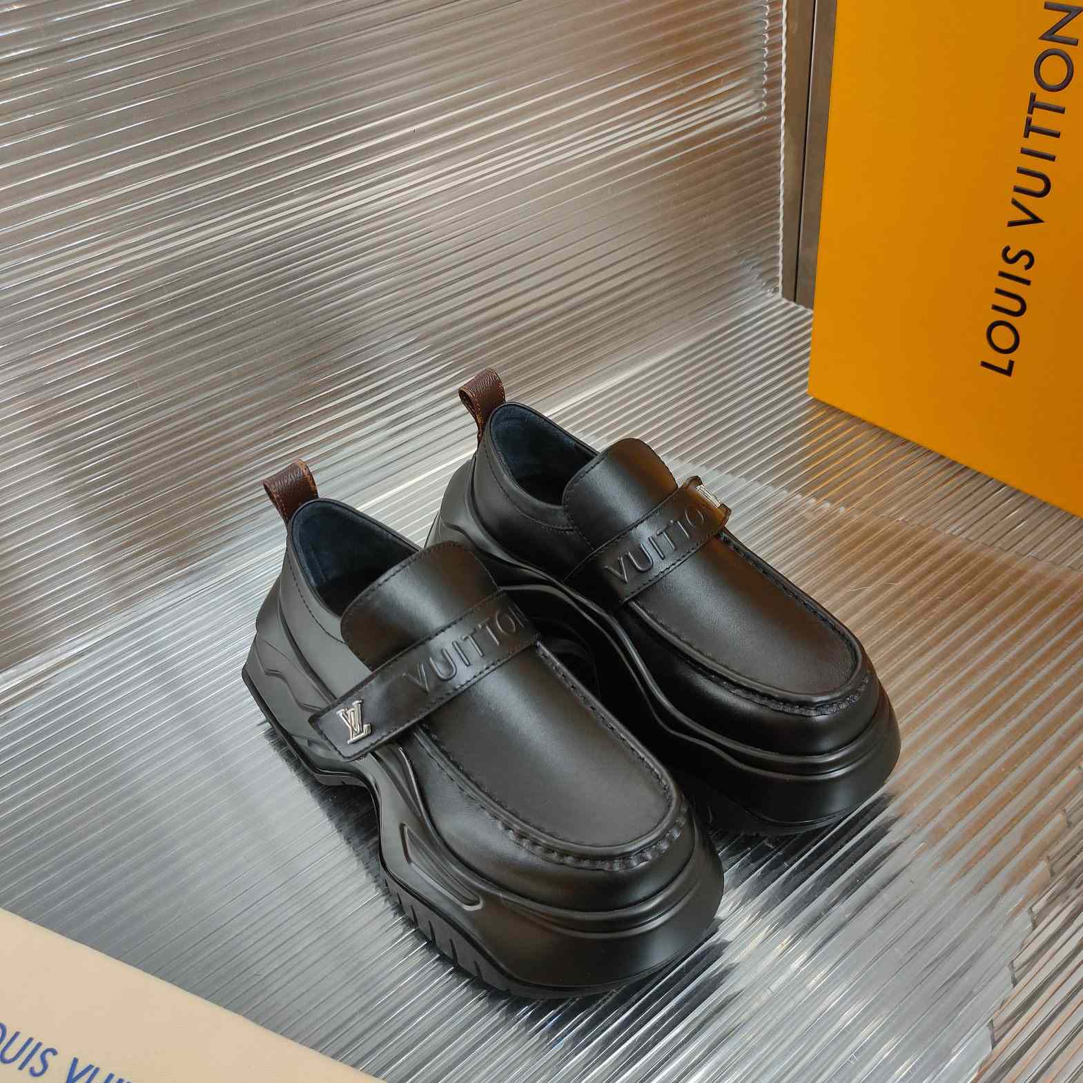 Louis Vuitton LV Archlight 2.0 Platform Loafer  1ABIJQ - 