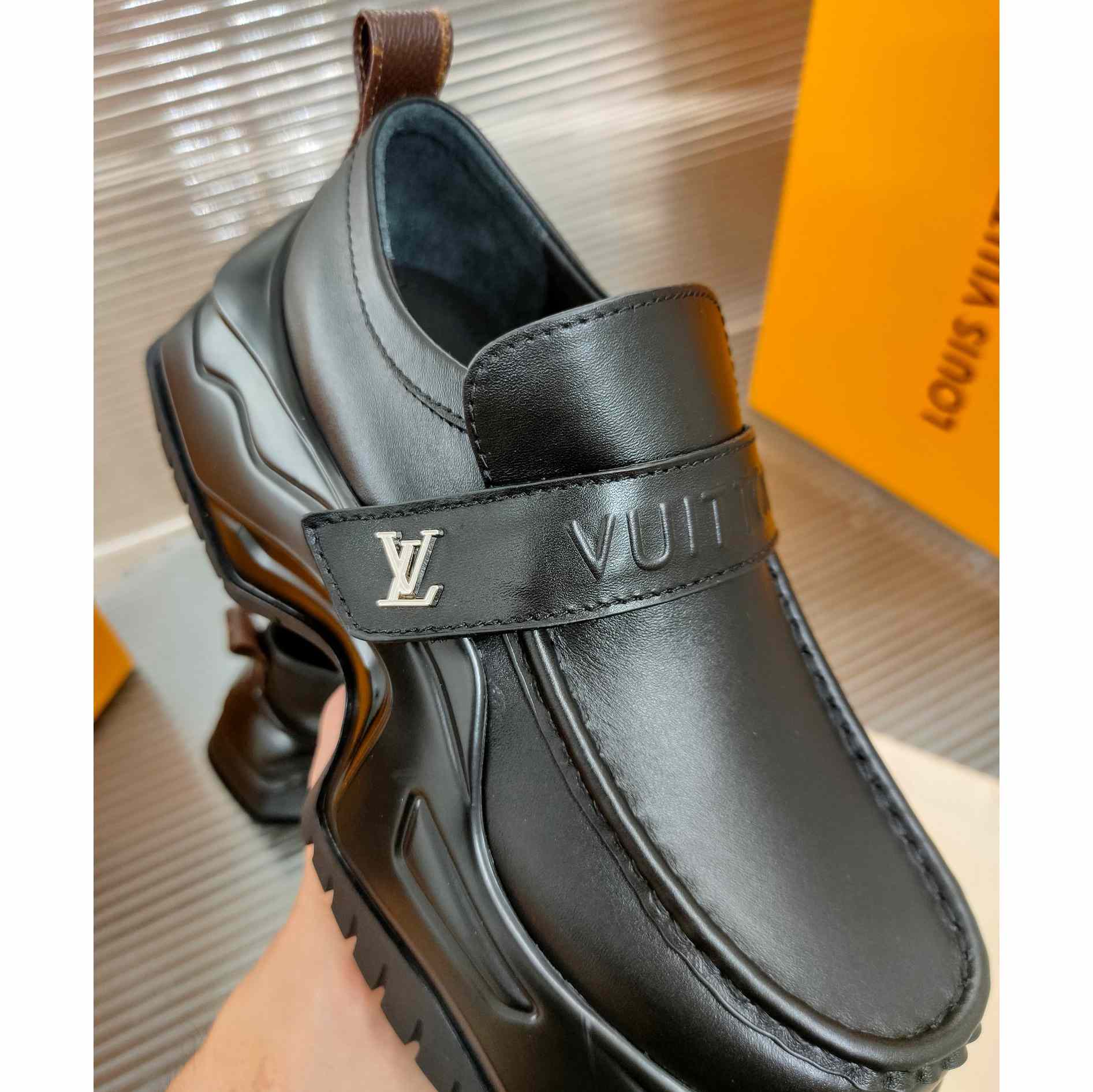 Louis Vuitton LV Archlight 2.0 Platform Loafer  1ABIJQ - 