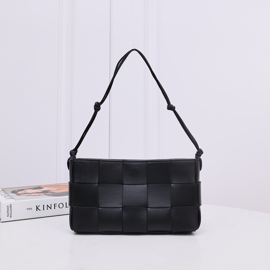 Bottega Veneta Cassette Pouch On Strap - PerfectKickZ