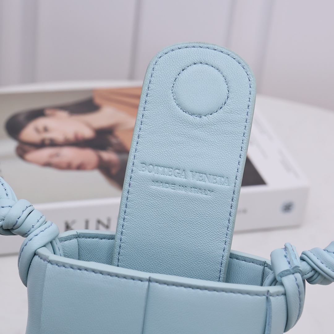 Bottega Veneta Mini Cassette Cross-Body Bag - PerfectKickZ