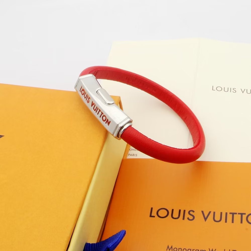 Louis Vuitton Clip It Bracelet     M8120E - PerfectKickZ