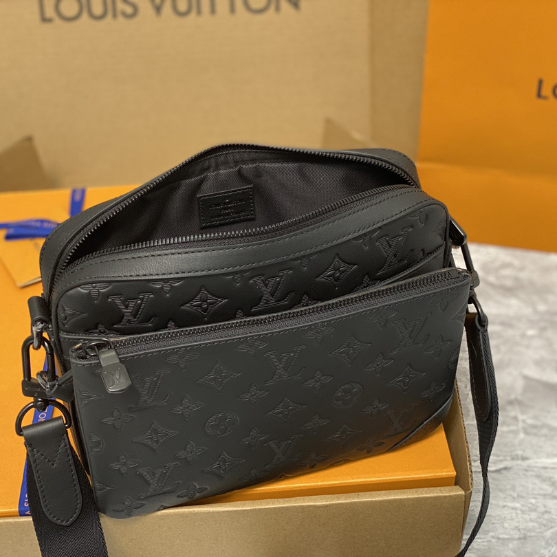 Louis Vuitton Trio Messenger   M46602 - PerfectKickZ
