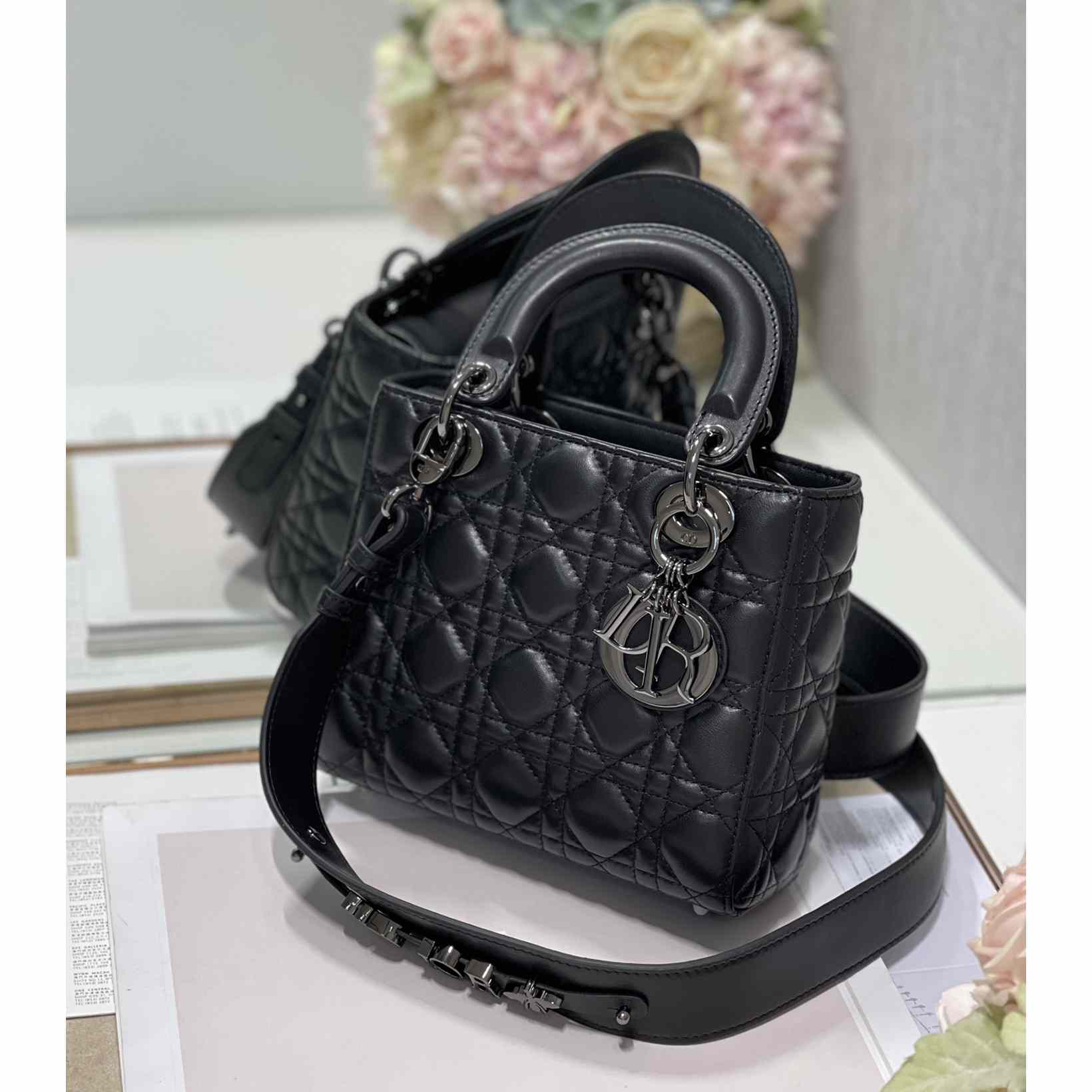 Dior Lady Dior Bag   20cm - PerfectKickZ