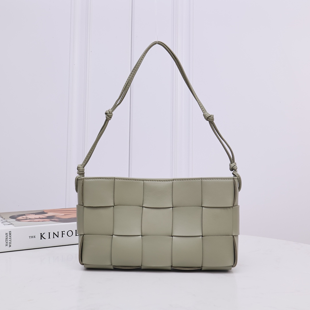 Bottega Veneta Cassette Pouch On Strap - PerfectKickZ