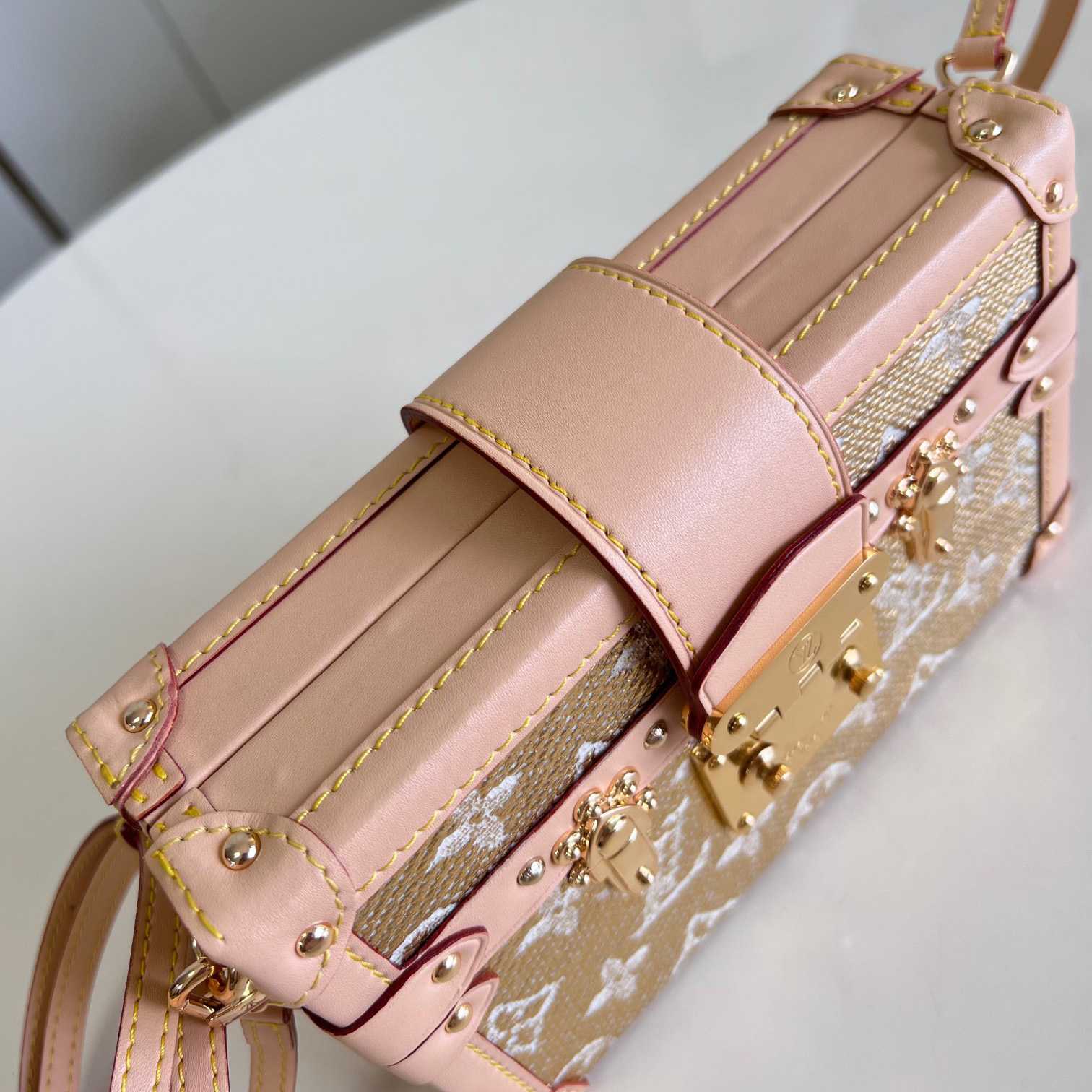 Louis Vuitton Petite Malle (20 x 12.5 x 6cm)   M22882 - PerfectKickZ