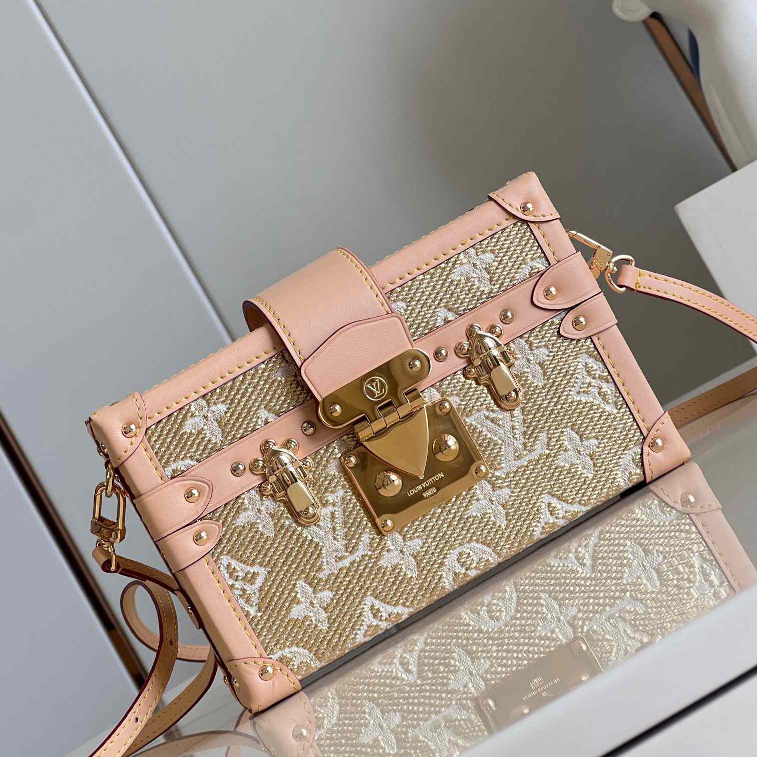 Louis Vuitton Petite Malle (20 x 12.5 x 6cm)   M22882 - PerfectKickZ