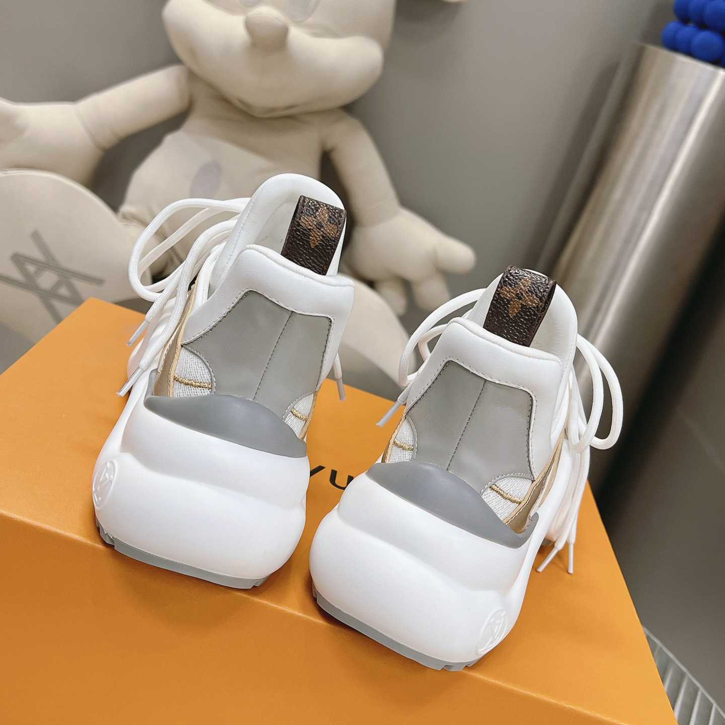 Louis Vuitton LV Archlight Sneaker      1AAVXW - PerfectKickZ