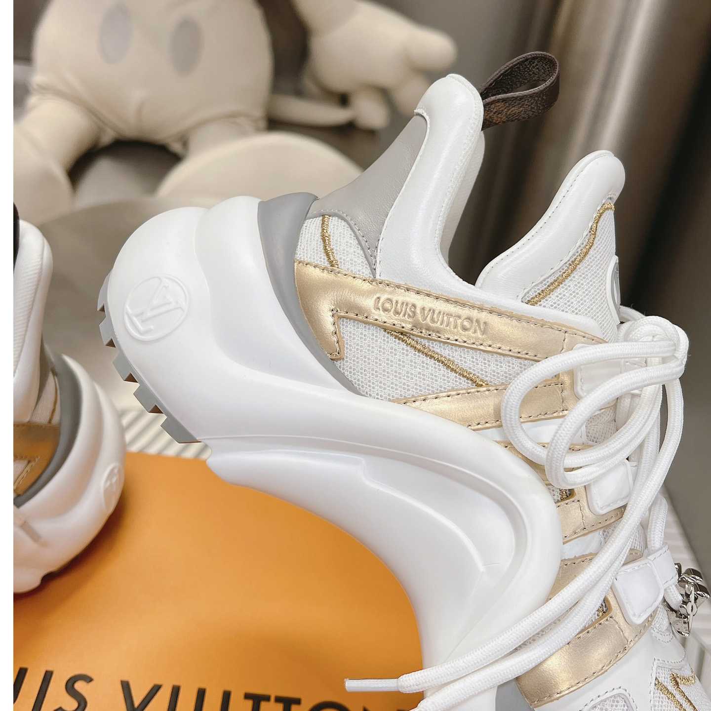 Louis Vuitton LV Archlight Sneaker      1AAVXW - PerfectKickZ