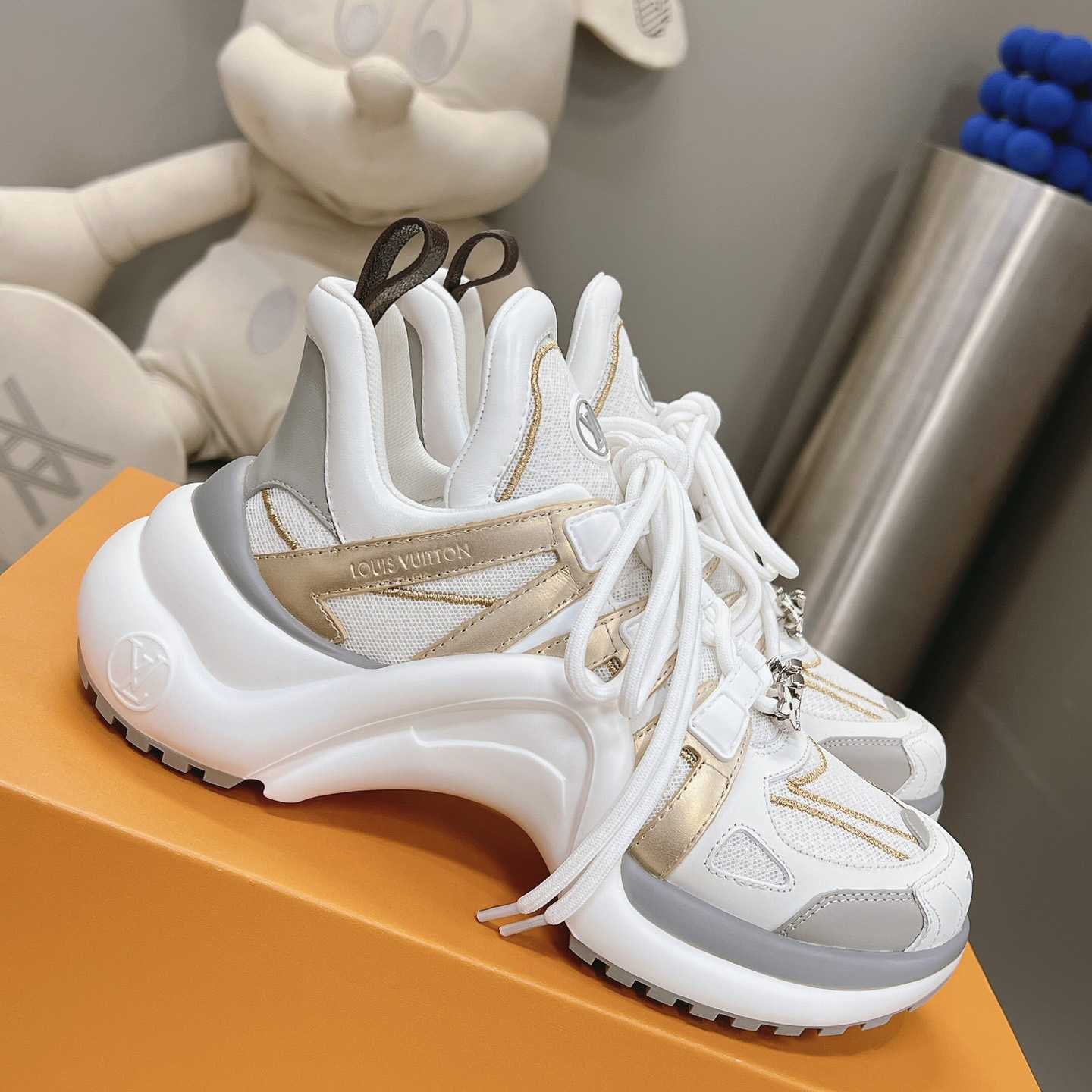 Louis Vuitton LV Archlight Sneaker      1AAVXW - PerfectKickZ
