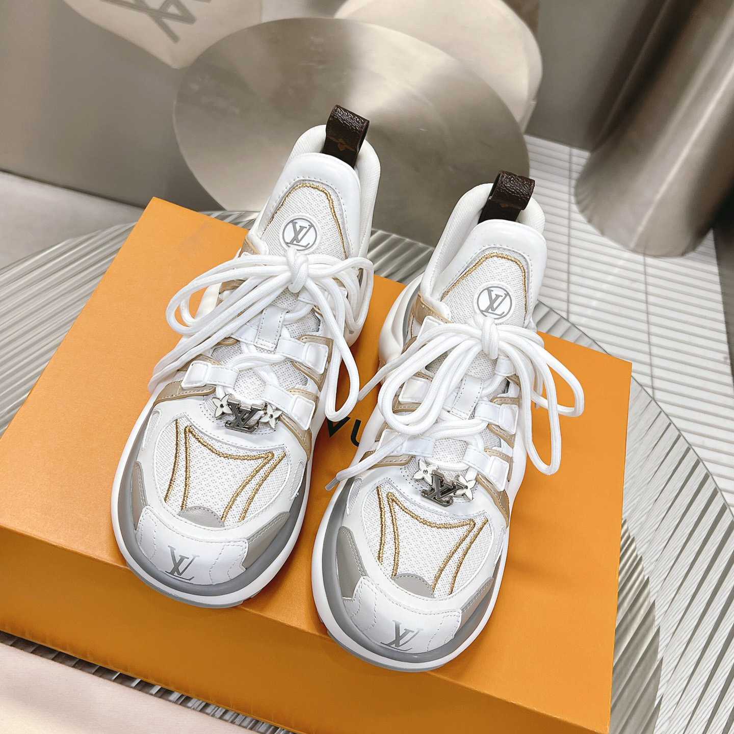 Louis Vuitton LV Archlight Sneaker      1AAVXW - PerfectKickZ