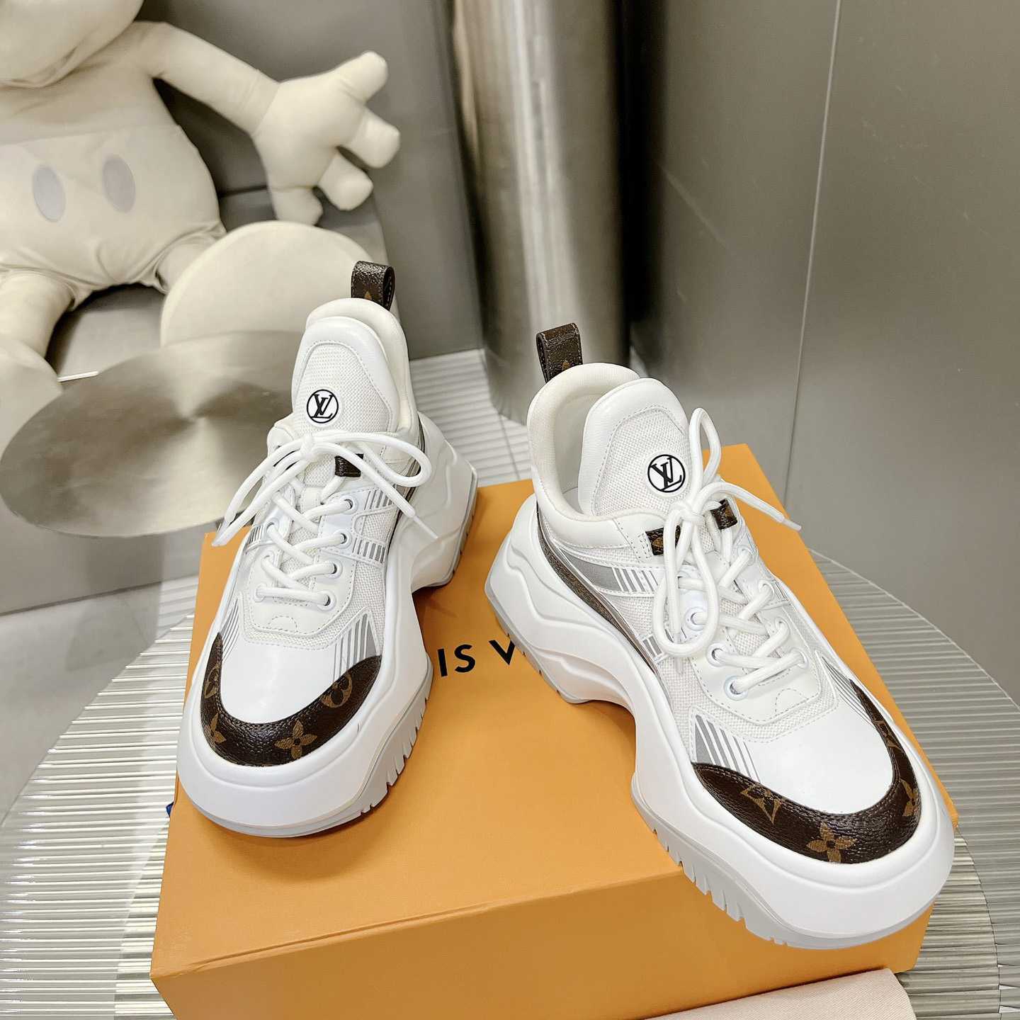 Louis Vuitton LV Archlight 2.0 Platform Sneaker    1ABIHJ - PerfectKickZ