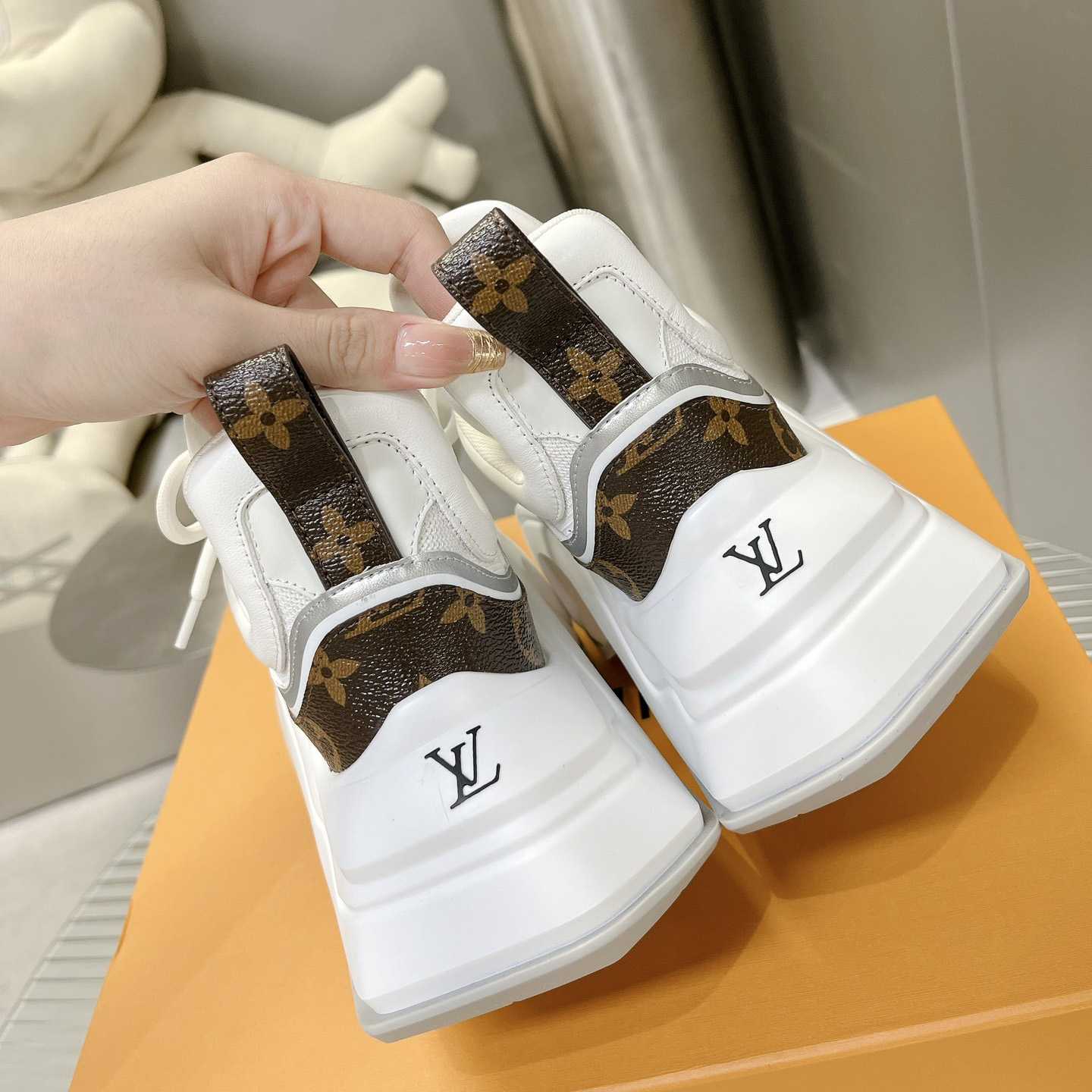 Louis Vuitton LV Archlight 2.0 Platform Sneaker    1ABIHJ - PerfectKickZ