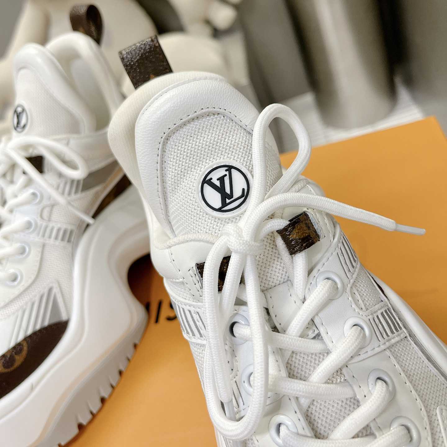 Louis Vuitton LV Archlight 2.0 Platform Sneaker    1ABIHJ - PerfectKickZ