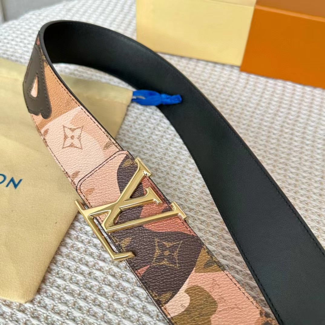 Louis Vuitton LV Initials 40mm Reversible Belt - PerfectKickZ
