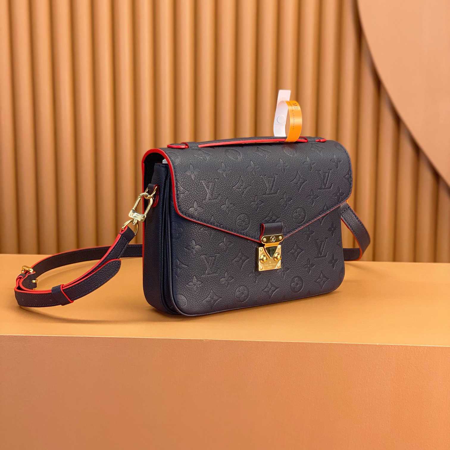 Louis Vuitton Pochette Métis (25*19*7cm)   M44071 - PerfectKickZ