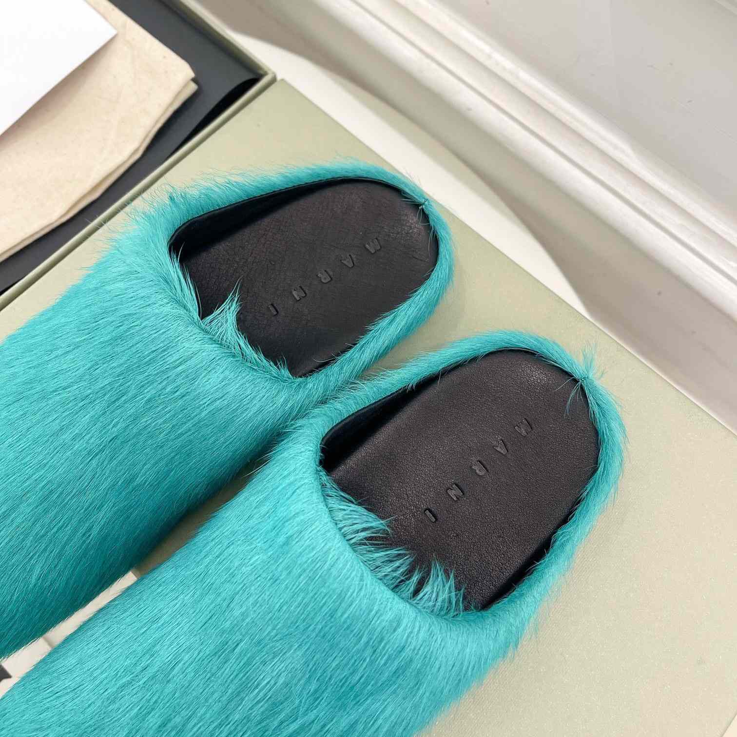 Marni Fussbett Slip-On Flat Mules - 