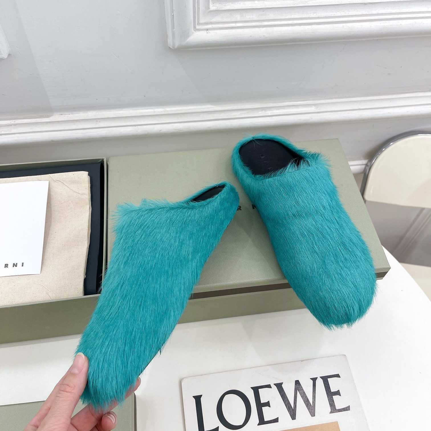 Marni Fussbett Slip-On Flat Mules - 