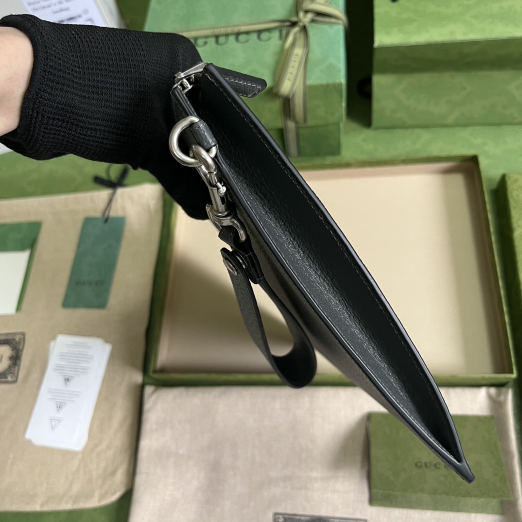 Gucci GG Marmont Pouch(30.5*21*1.5cm) - PerfectKickZ