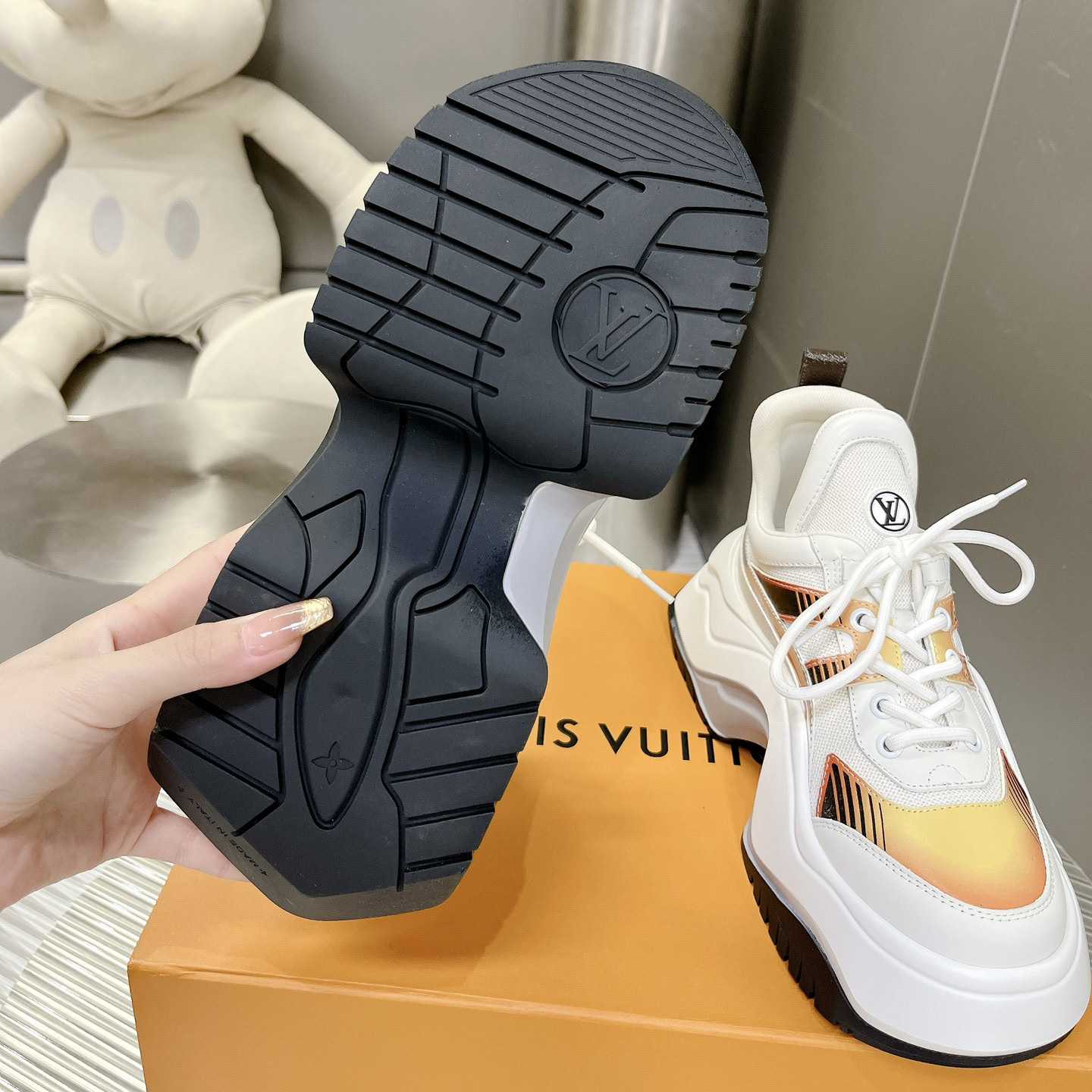 Louis Vuitton LV Archlight 2.0 Platform Sneaker    1ABHZZ - PerfectKickZ