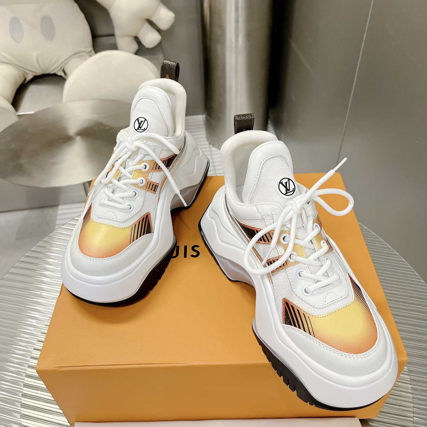 Louis Vuitton LV Archlight 2.0 Platform Sneaker    1ABHZZ - PerfectKickZ