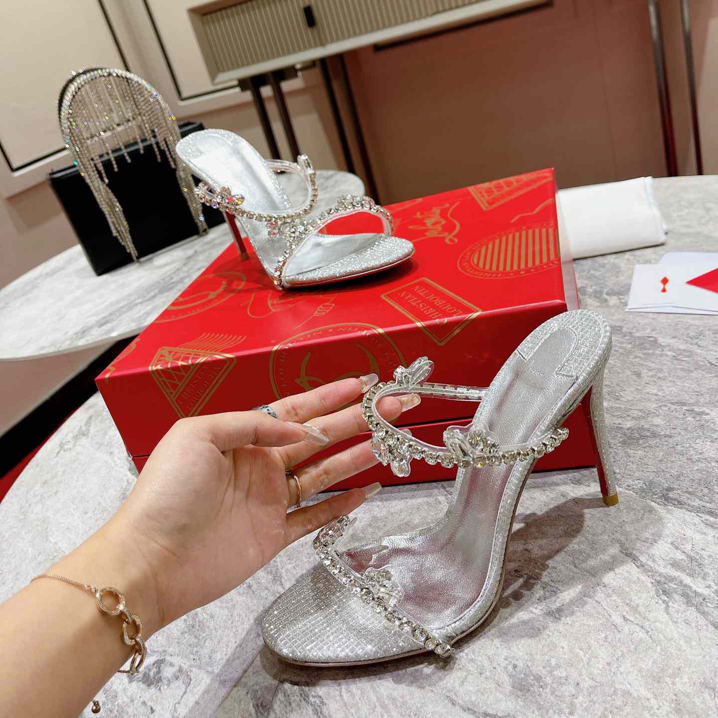Christian Louboutin Just Queen - PerfectKickZ