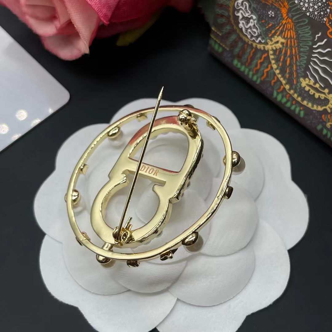 Dior Crystal Pearl Clair D Lune Brooch Gold - PerfectKickZ