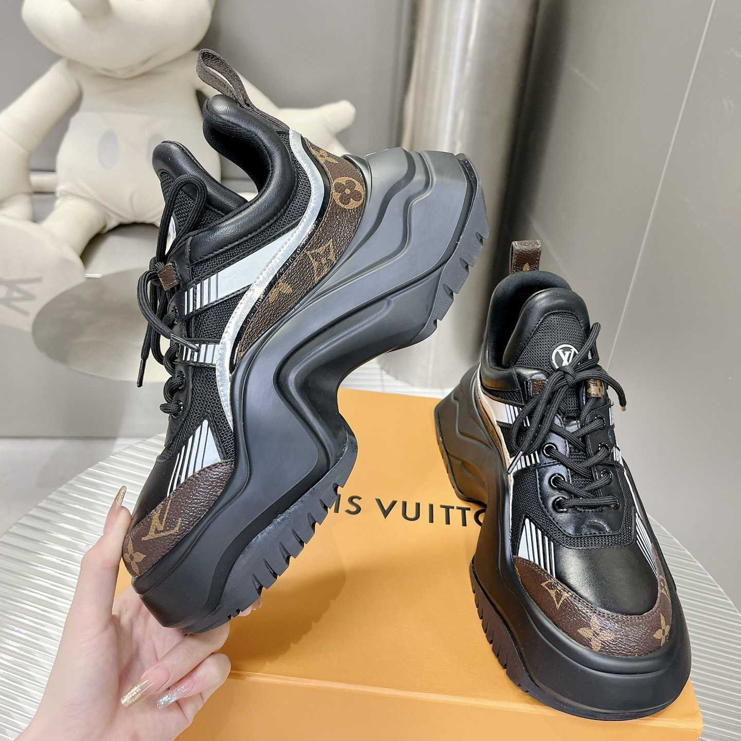 Louis Vuitton LV Archlight 2.0 Platform Sneaker    1ABIHC - PerfectKickZ
