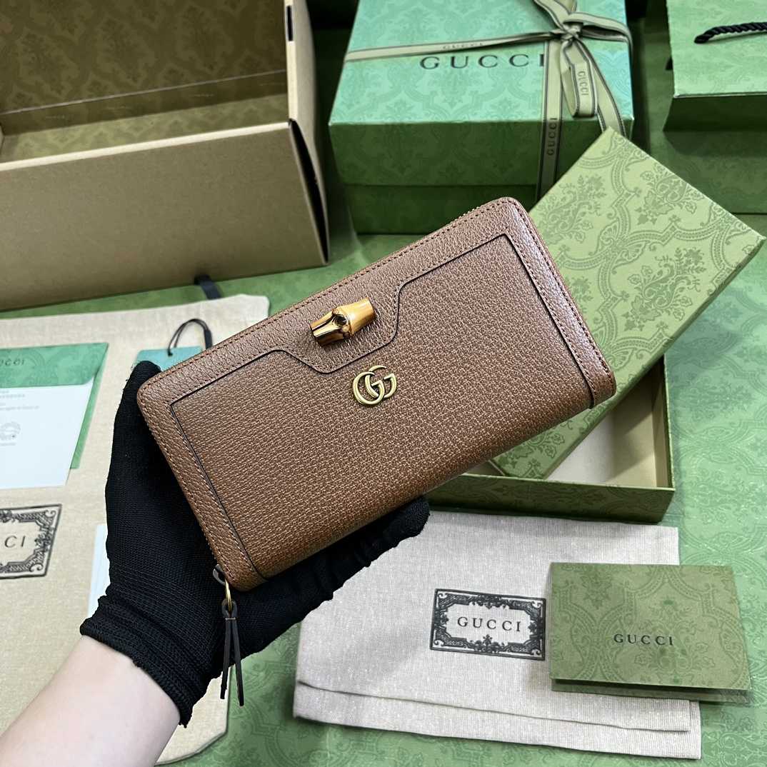 Gucci Diana Continental Wallet - PerfectKickZ