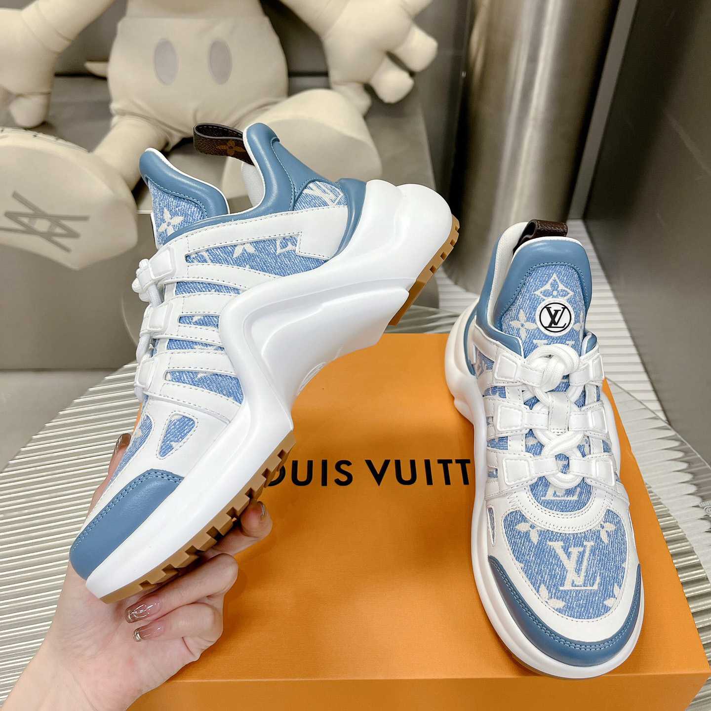 Louis Vuitton LV Archlight Sneaker     1AB30T - PerfectKickZ