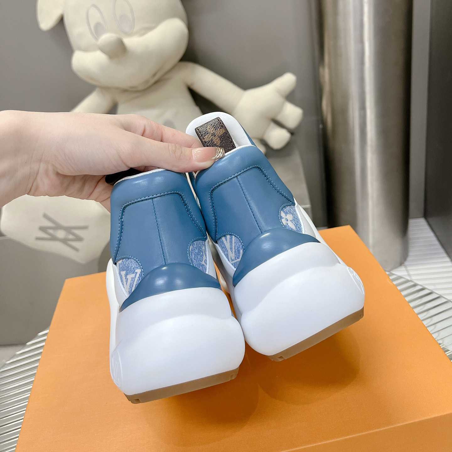 Louis Vuitton LV Archlight Sneaker     1AB30T - PerfectKickZ