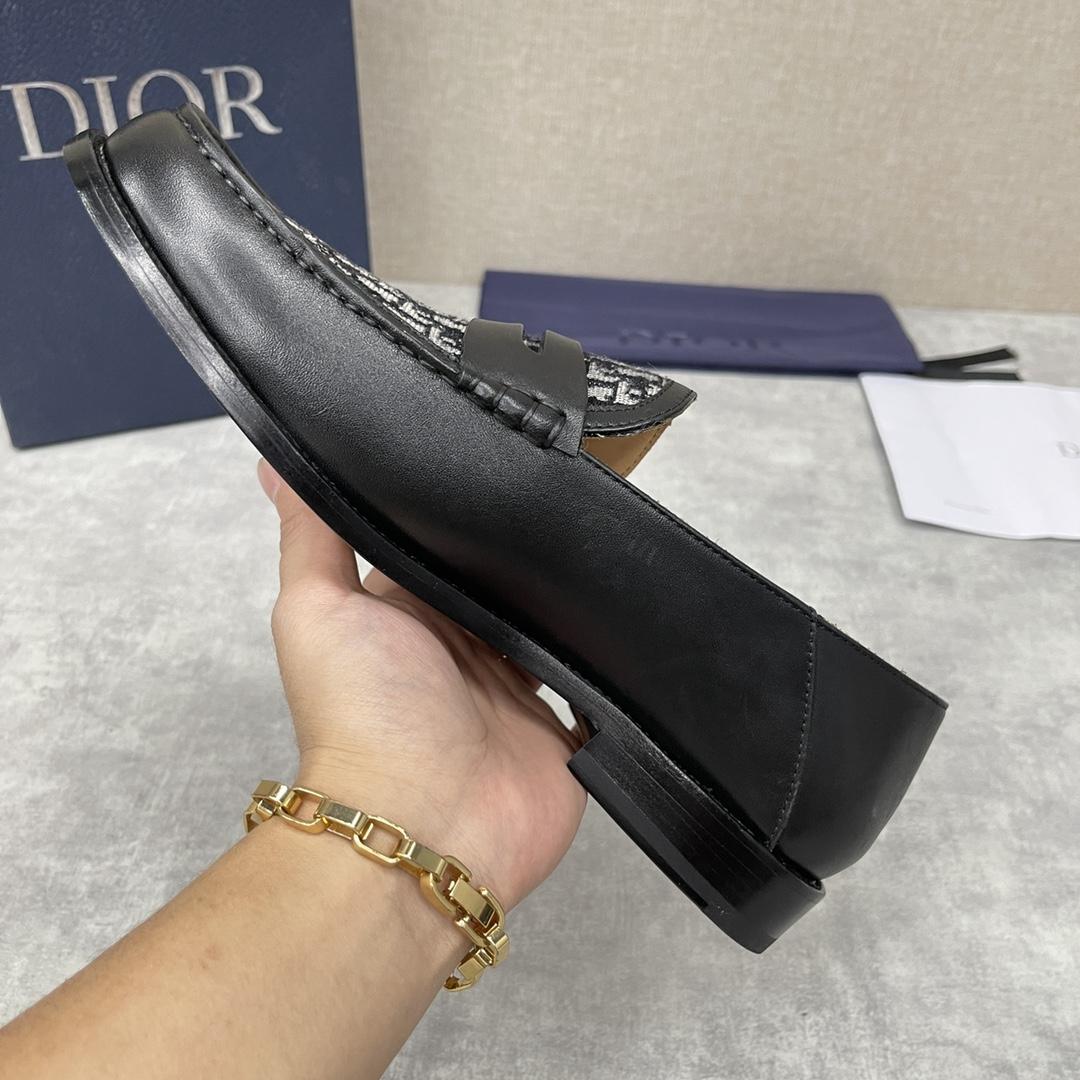 Dior Explorer Loafer - PerfectKickZ
