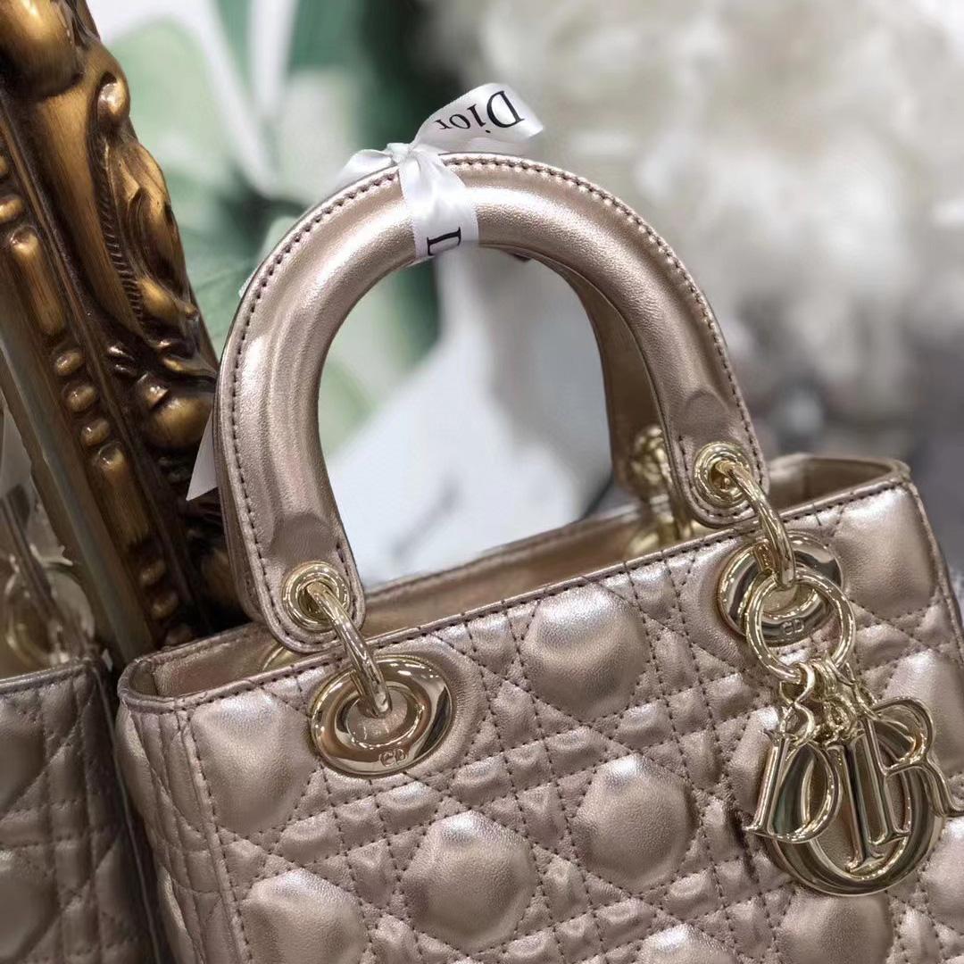 Dior Lady D-Joy Bag(20 x 16.5 x 8cm) - PerfectKickZ