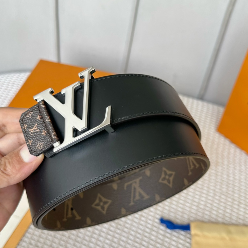 Louis Vuitton LV Tag 40MM Reversible Belt     M0686Q - PerfectKickZ