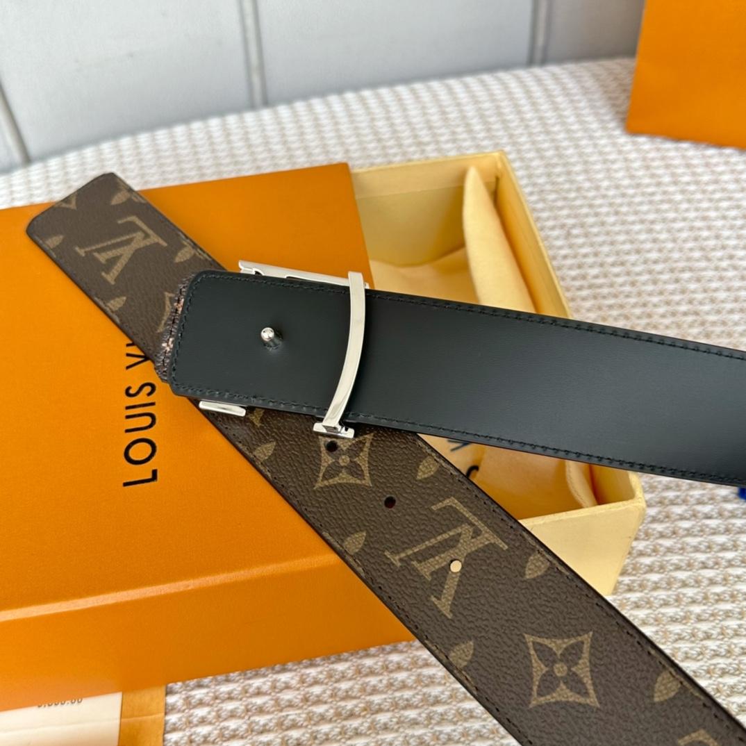 Louis Vuitton LV Tag 40MM Reversible Belt     M0686Q - PerfectKickZ