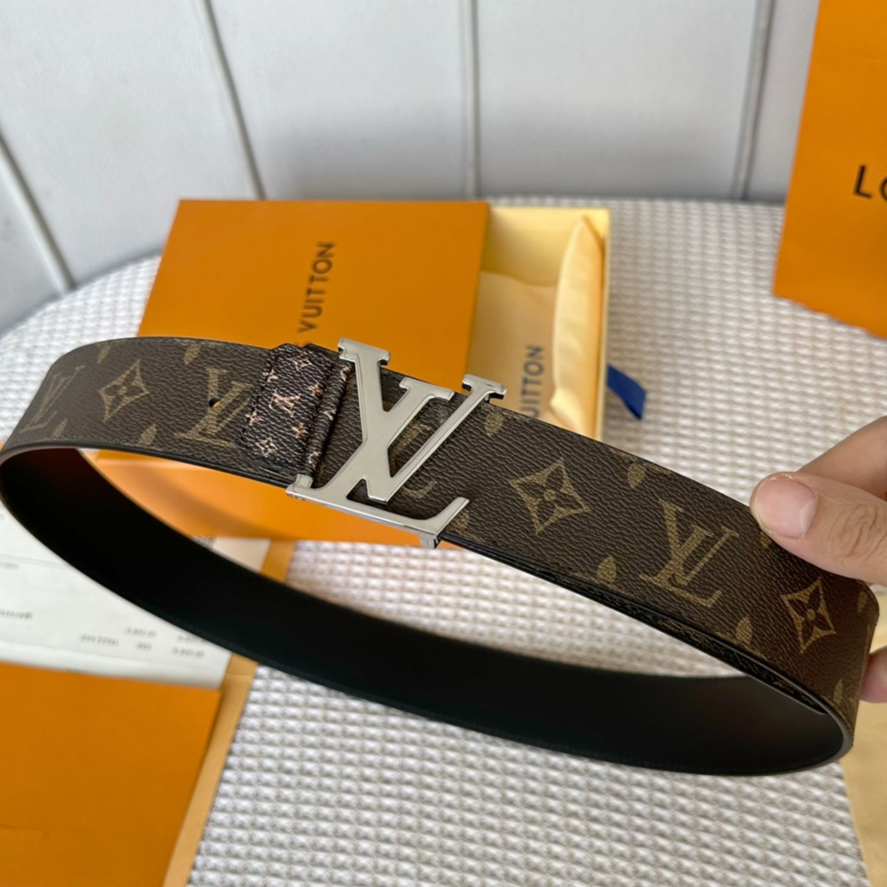 Louis Vuitton LV Tag 40MM Reversible Belt     M0686Q - PerfectKickZ