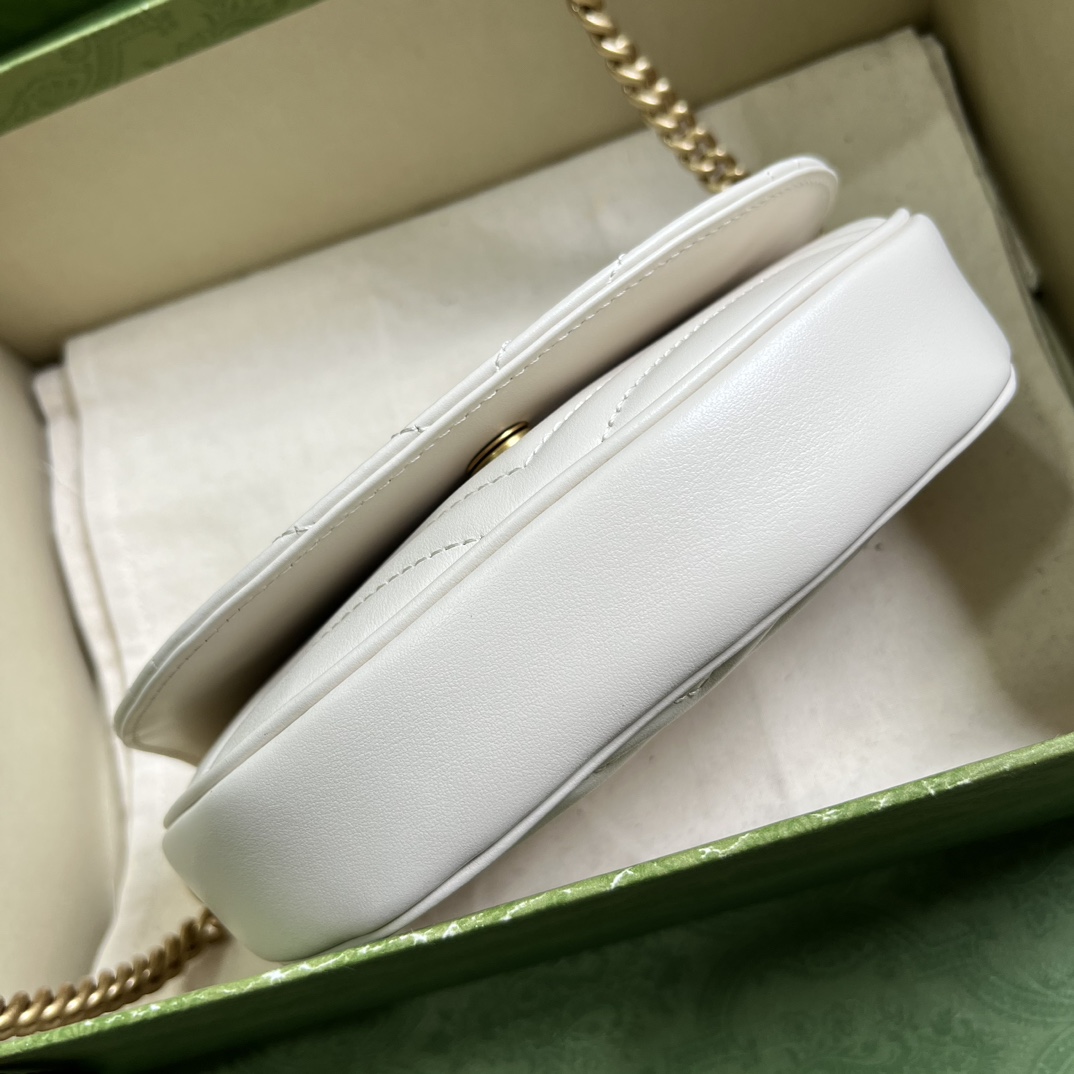 Gucci GG Marmont Matelasse Chain Mini Bag (20x 14.5x 4cm) - 