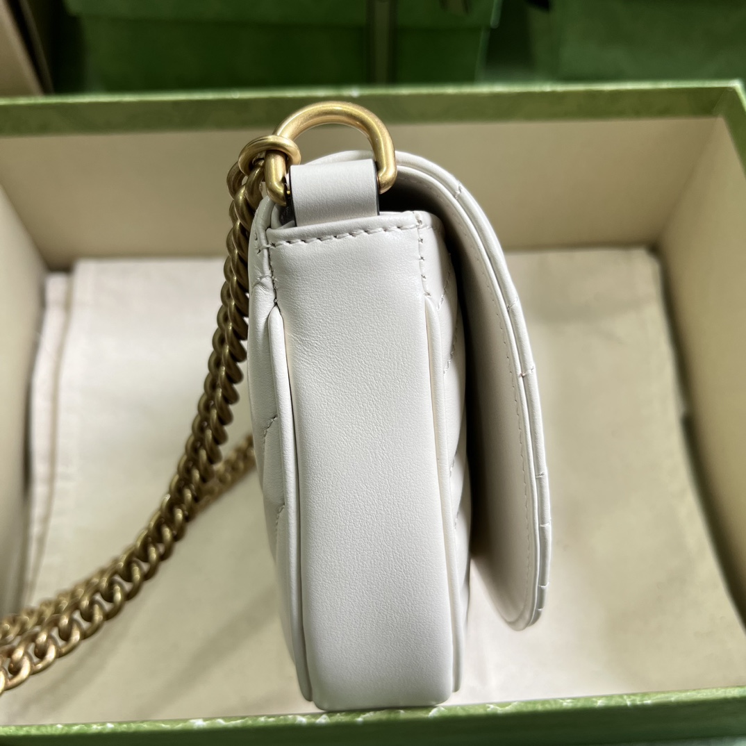 Gucci GG Marmont Matelasse Chain Mini Bag (20x 14.5x 4cm) - 