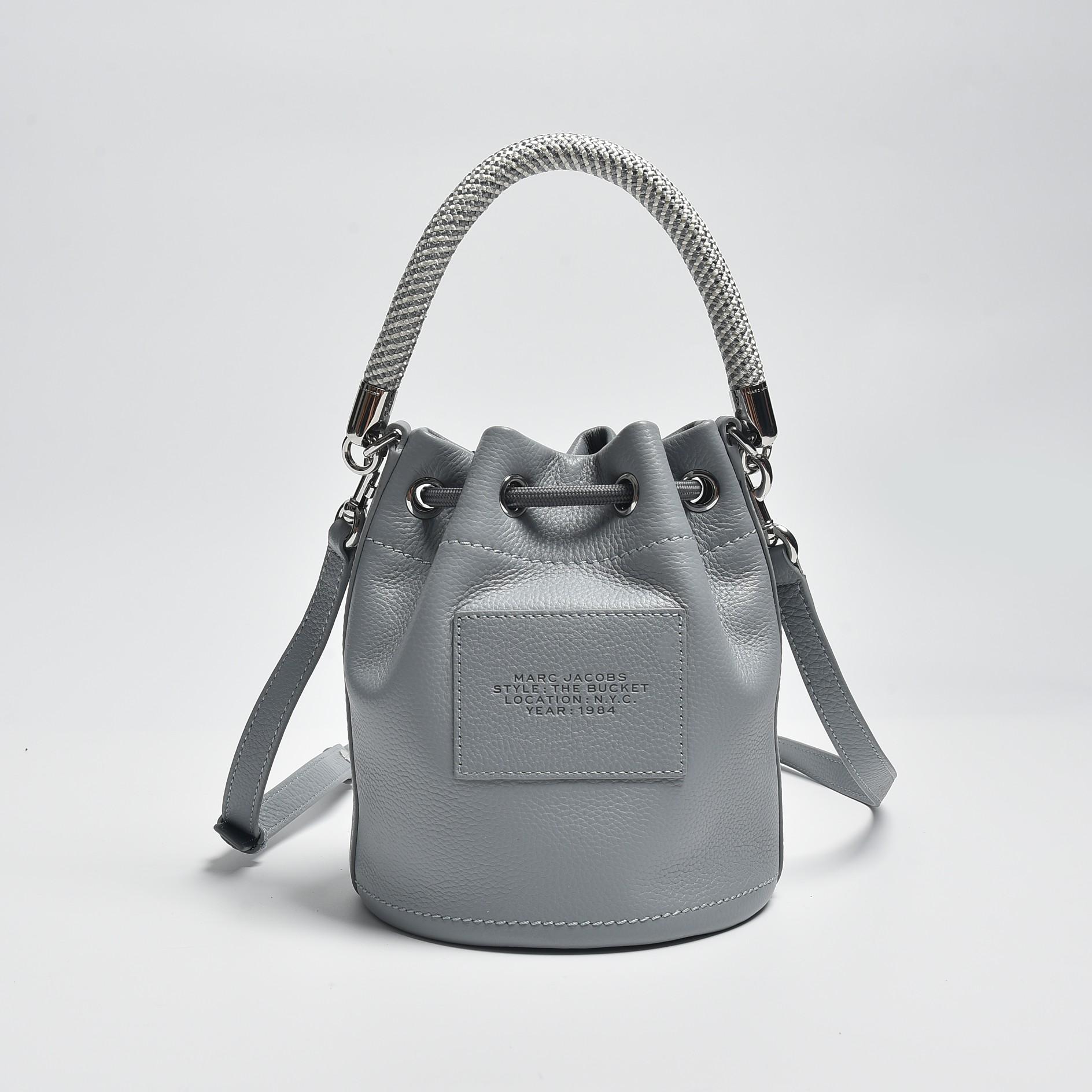 Marc Jacobs Women's Leather The Bucket Bag  - PerfectKickZ