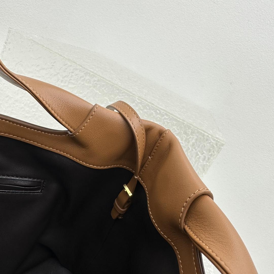 The Row Camdem Bag  ( 32x23x14cm) - PerfectKickZ