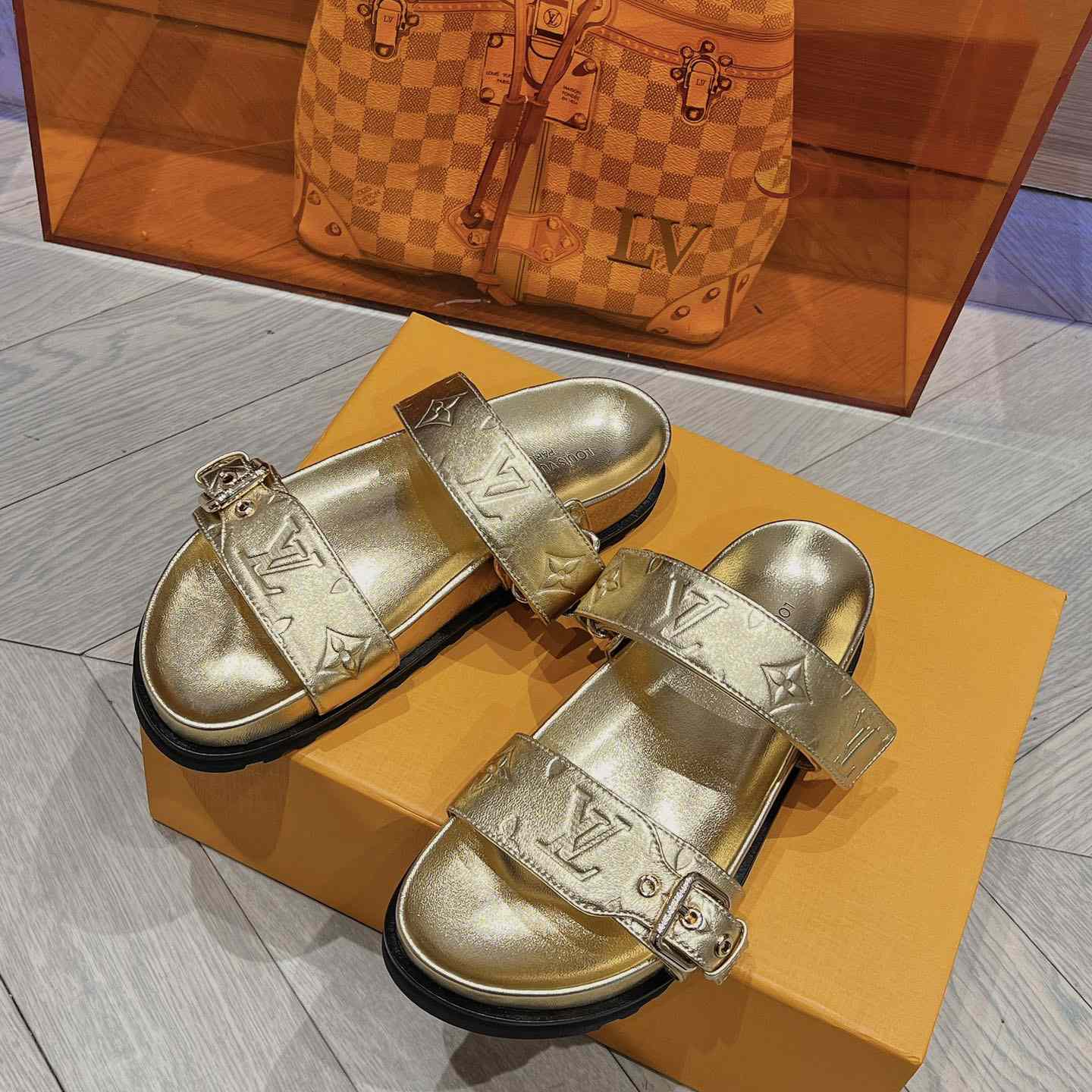 Louis Vuitton Bom Dia Flat Comfort Mules    - PerfectKickZ