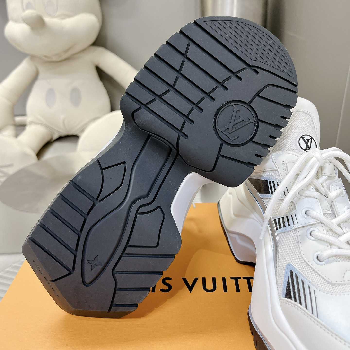 Louis Vuitton LV Archlight 2.0 Platform Sneaker    1ABI0L - PerfectKickZ