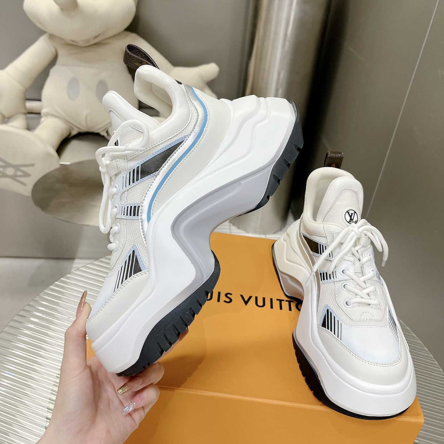 Louis Vuitton LV Archlight 2.0 Platform Sneaker    1ABI0L - PerfectKickZ