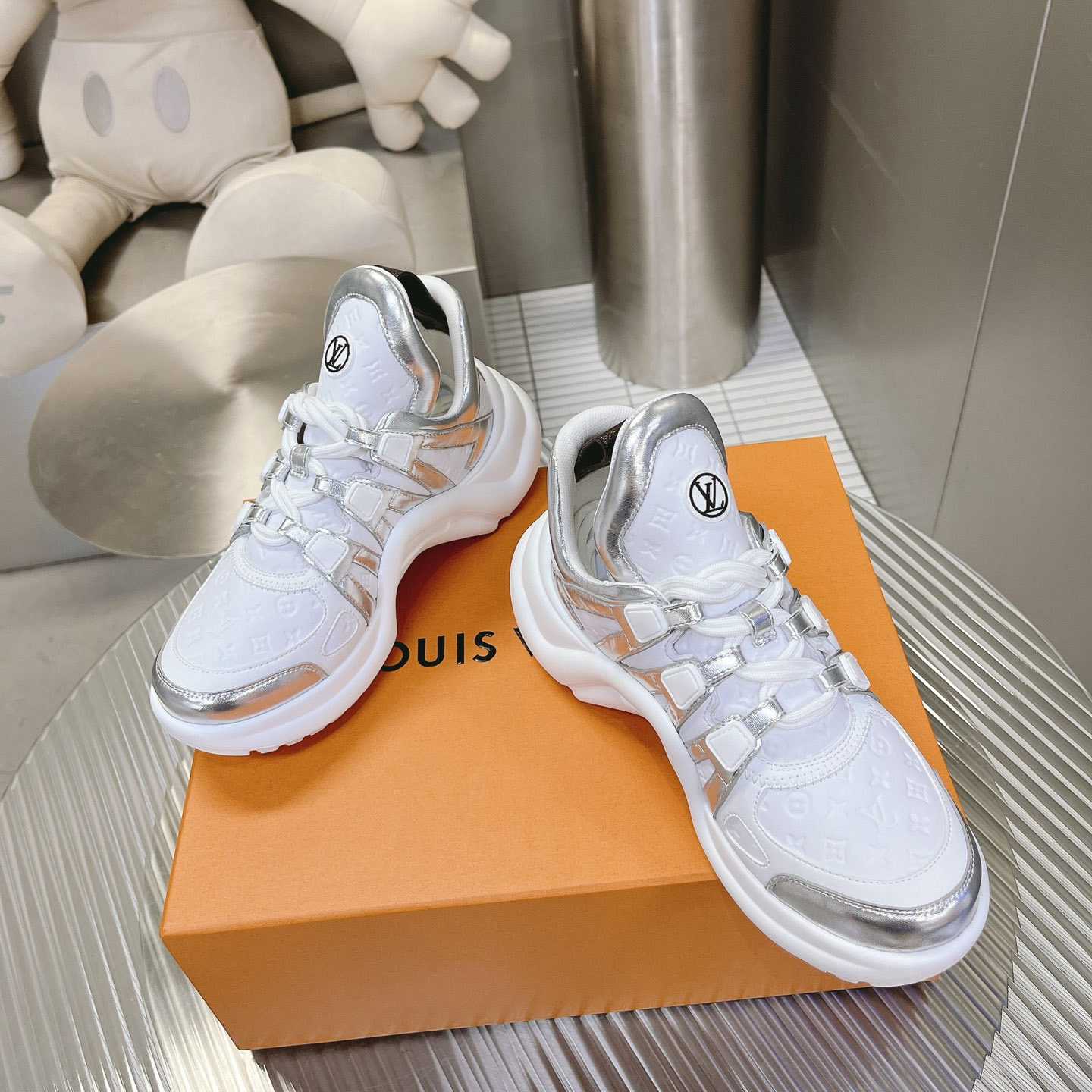 Louis Vuitton LV Archlight Sneaker     1ABVFN - PerfectKickZ