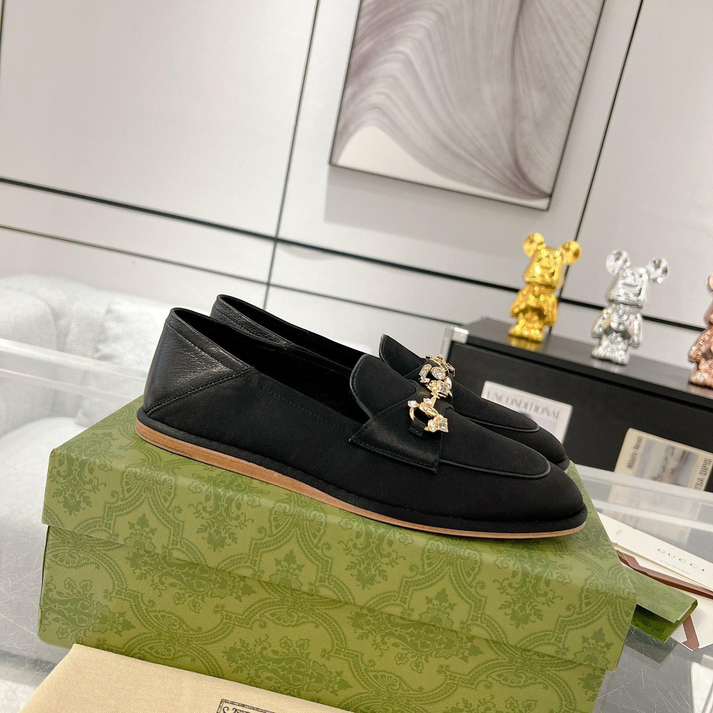 Gucci Women's Horsebit Loafer With Crystals - PerfectKickZ