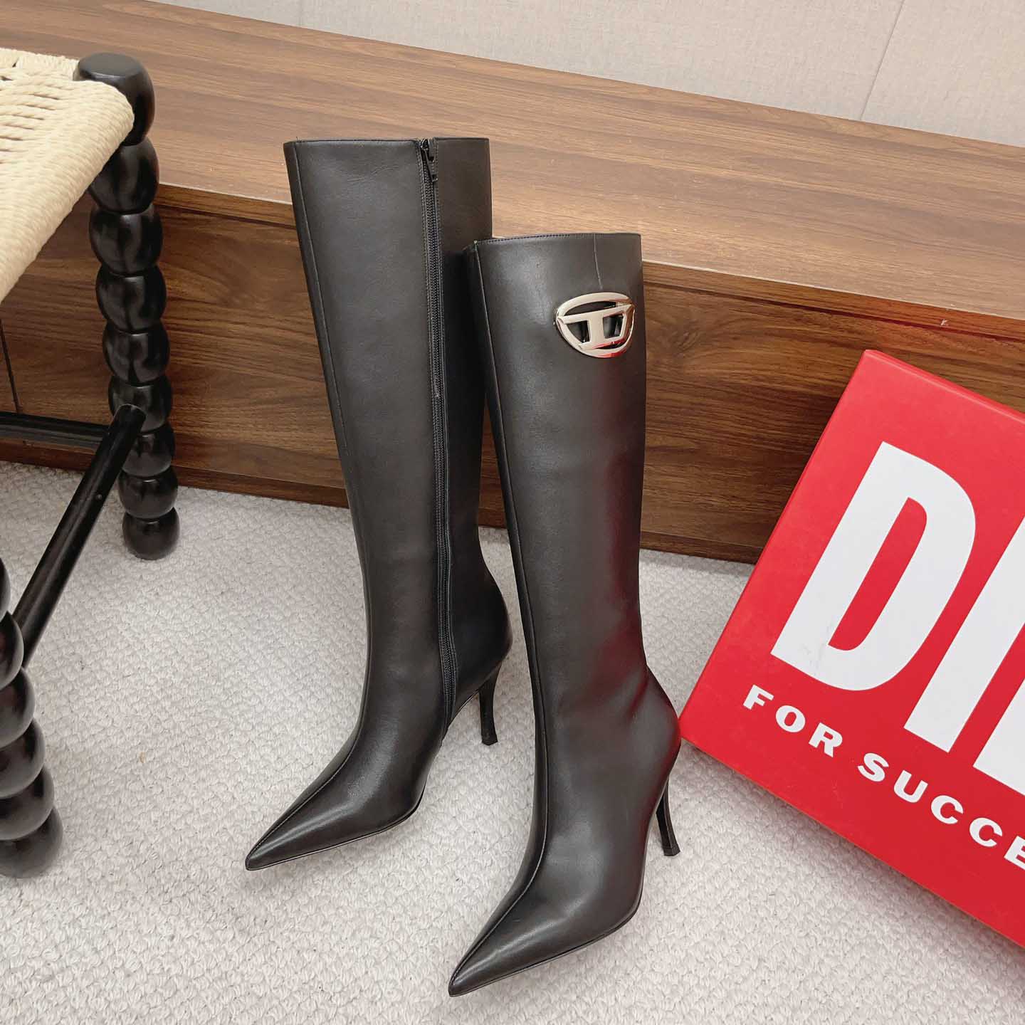 Diesel D-Venus HBT - Leather Boots With Oval D Plaque - PerfectKickZ
